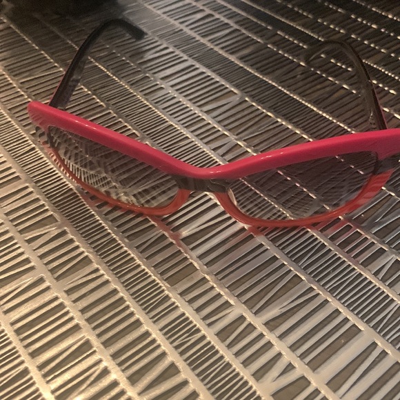 Prada great fun sunglasses with case excellent condition. - Picture 2 of 5